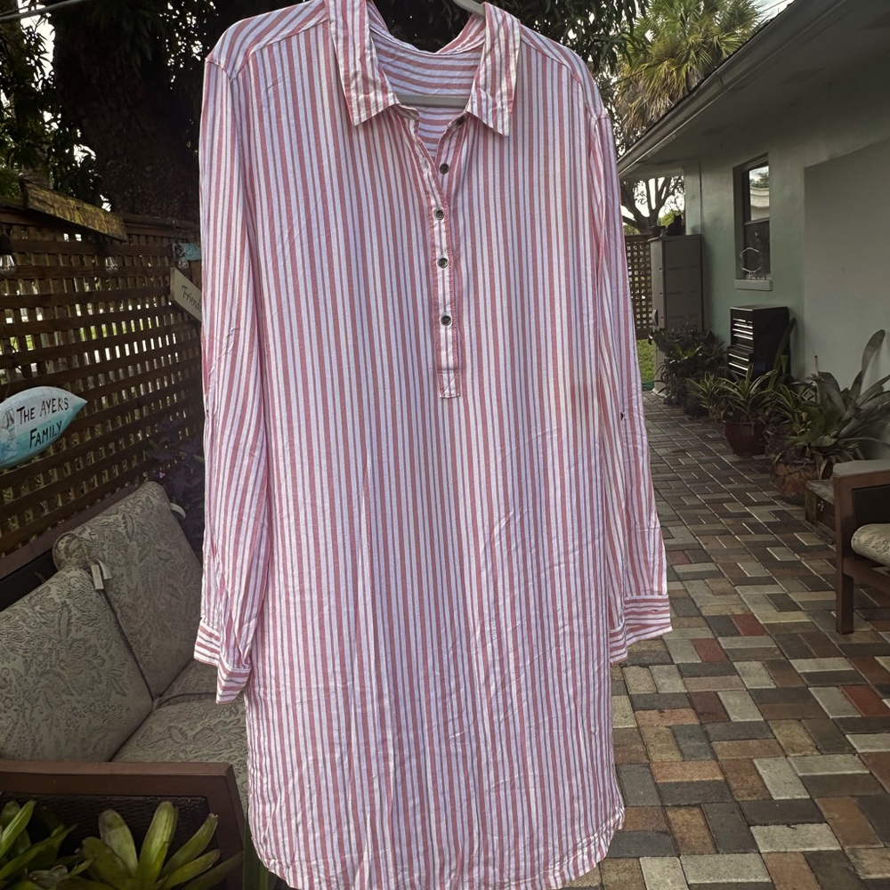 Time and Tru Pink and White Striped Women's Shirt